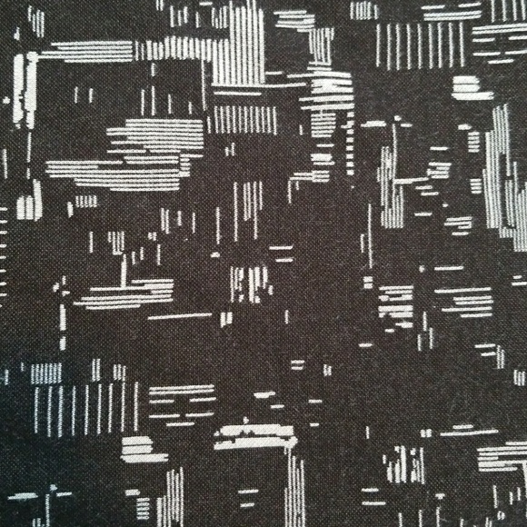 Gorgeous LulaRoe Julia GUC - Picture 2 of 6